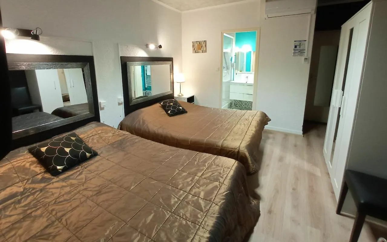 Logis Hotel Le Bocage Монмаро 2*,  Франция
