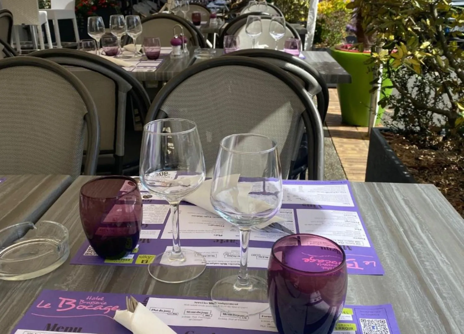 Logis Hotel Le Bocage Montmarault 2*,